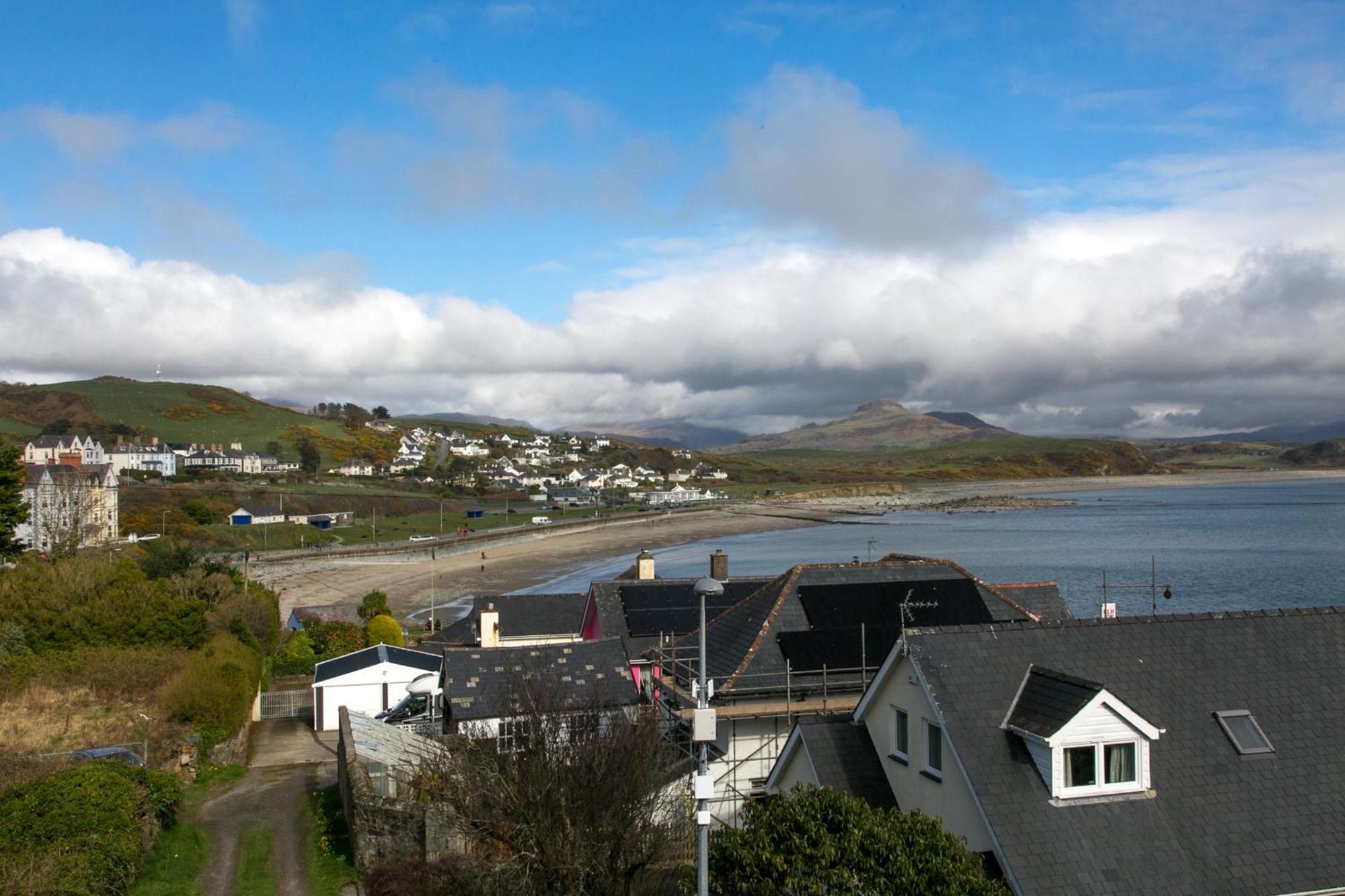 6 Afallon, Beachside Holiday House Criccieth Extérieur photo