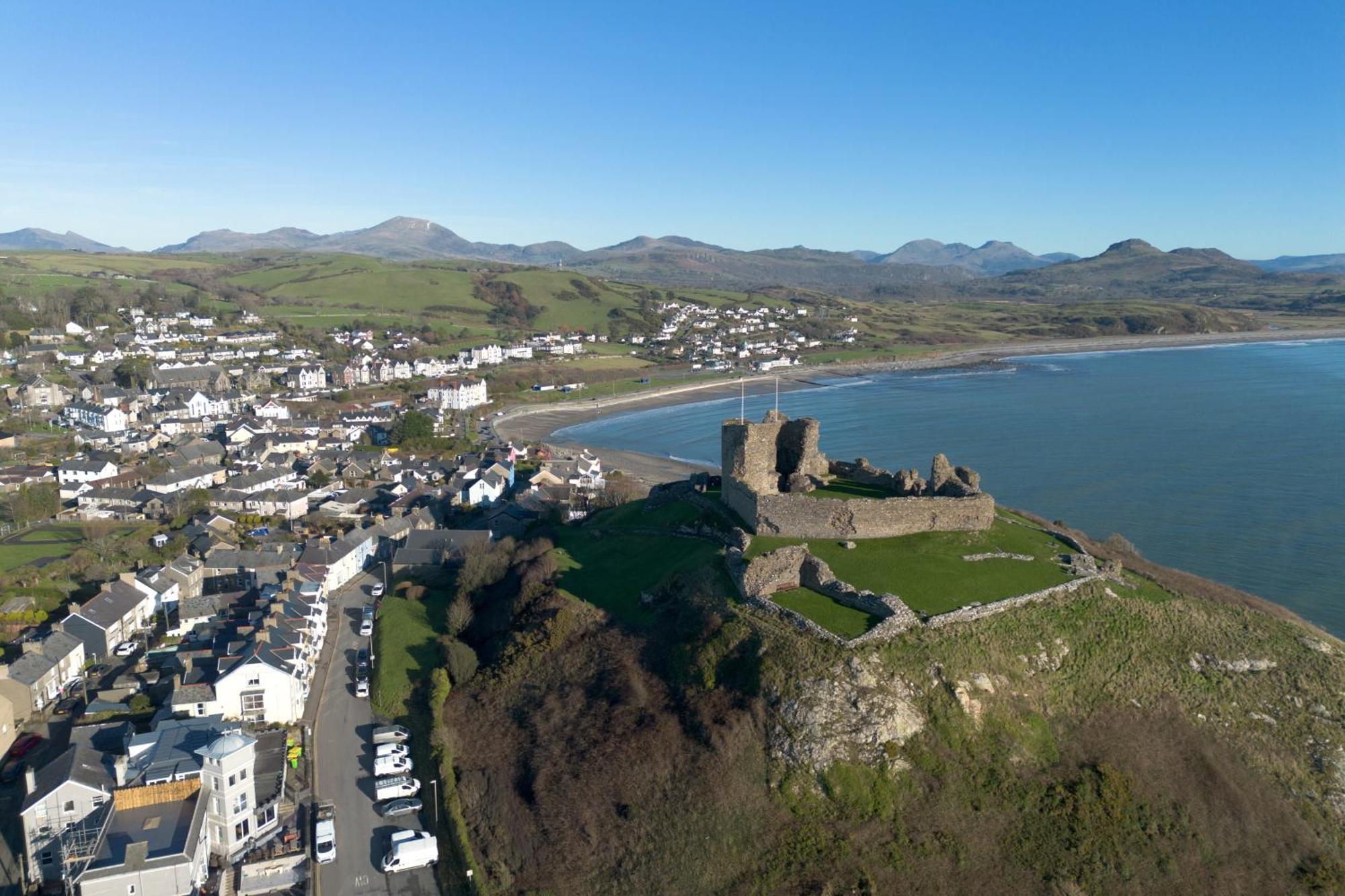 6 Afallon, Beachside Holiday House Criccieth Extérieur photo