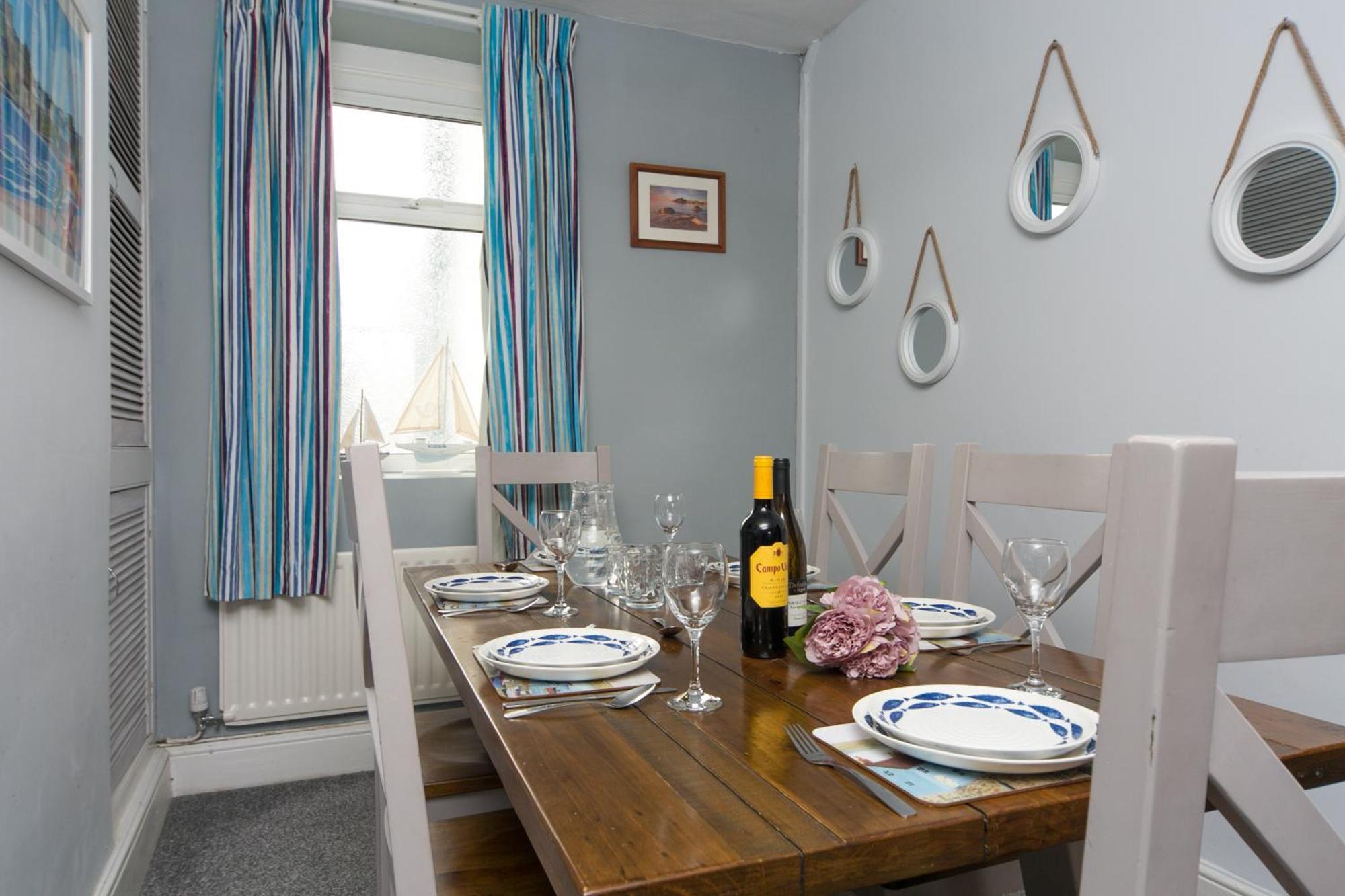 6 Afallon, Beachside Holiday House Criccieth Extérieur photo