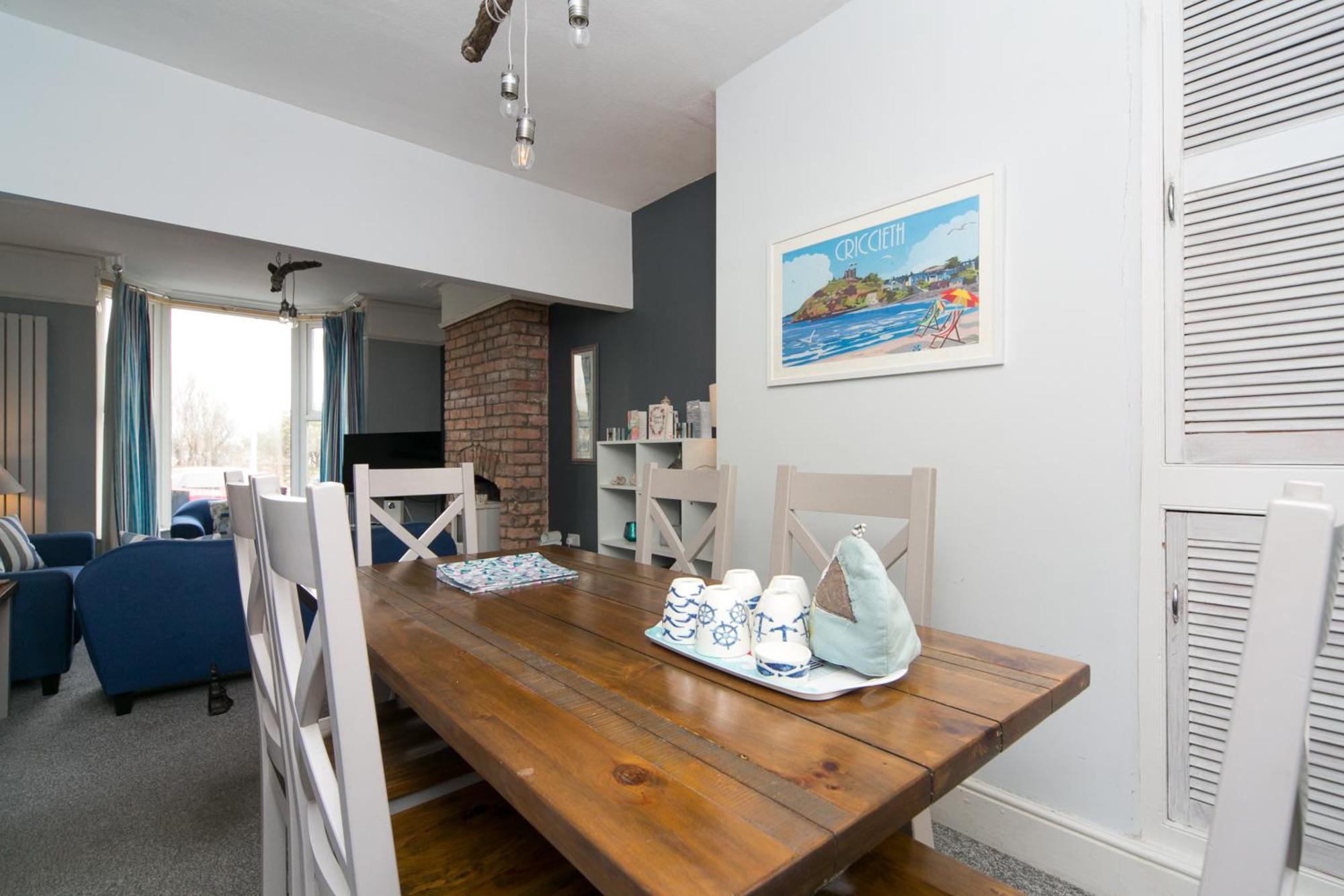 6 Afallon, Beachside Holiday House Criccieth Extérieur photo